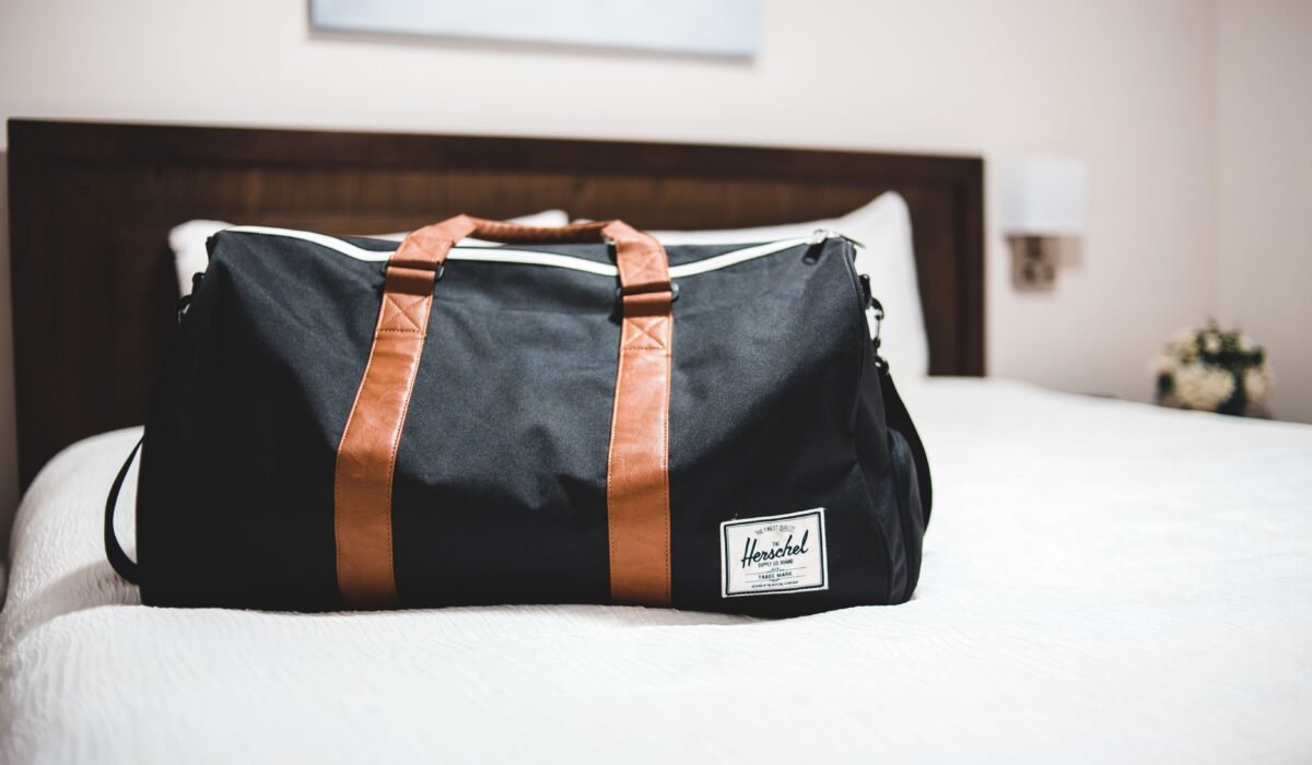 How to Prevent Bed Bugs While Traveling — How to Prevent Bed Bugs While Traveling: 7 Effective Tips for 2026 — Photo by Erik Mclean on Pexels